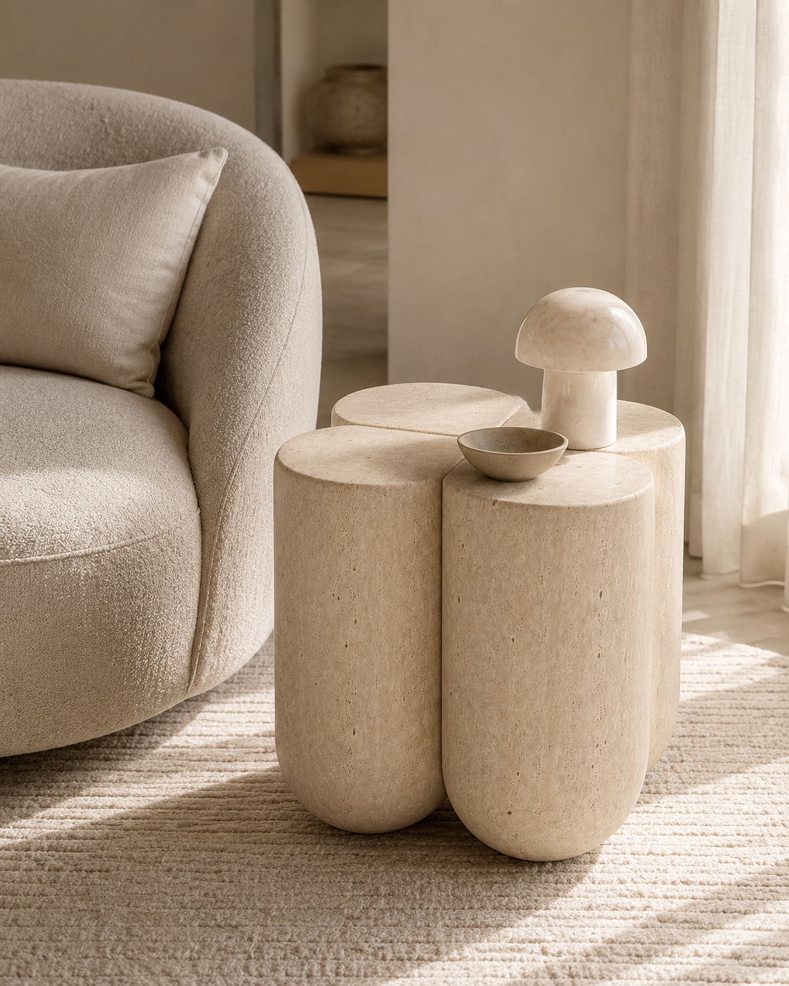 Mesa Lateral Clover en Travertino